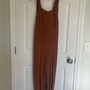 Universal Threads Brown Sleeveless Jumpsuit